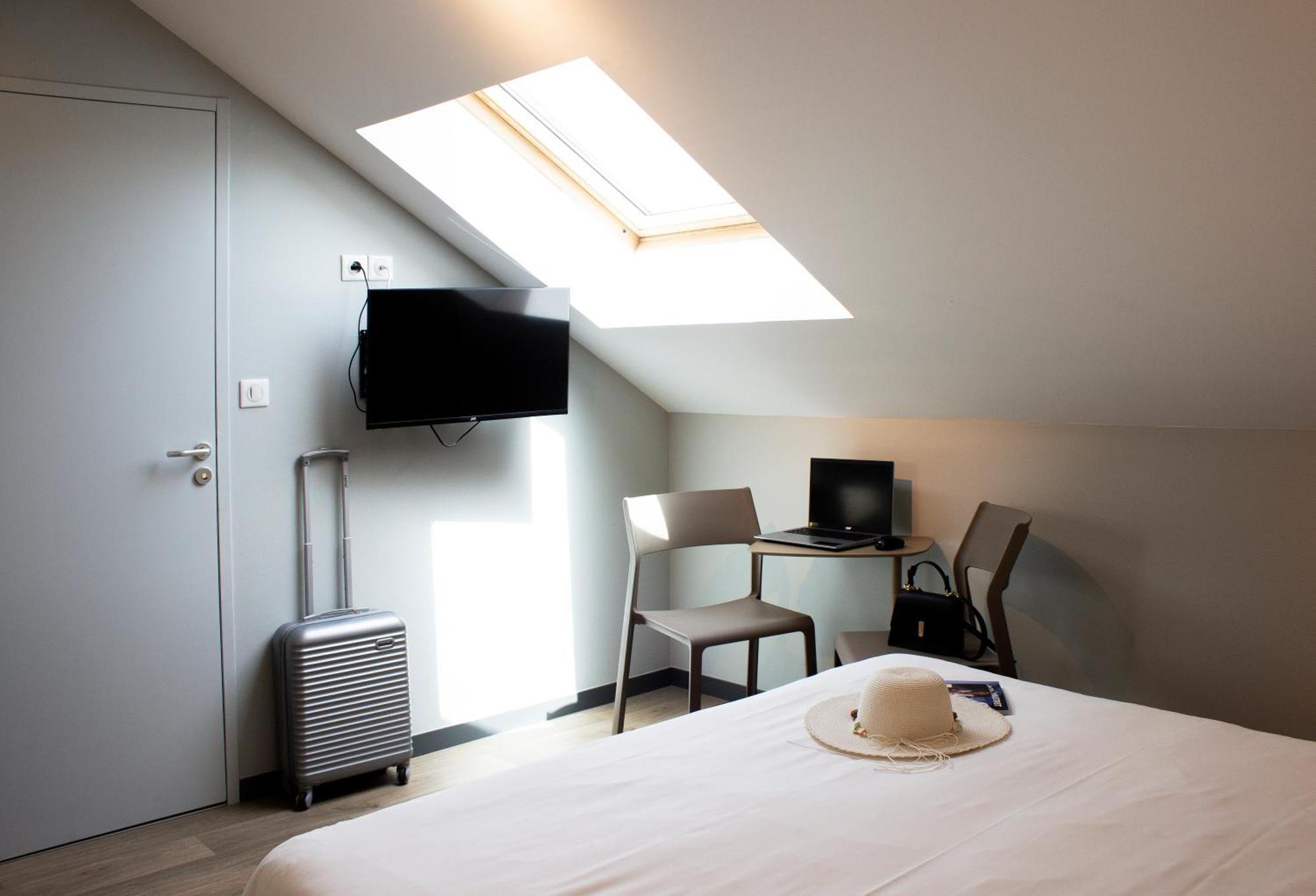 Premium Double Room,1545687028:JPEG