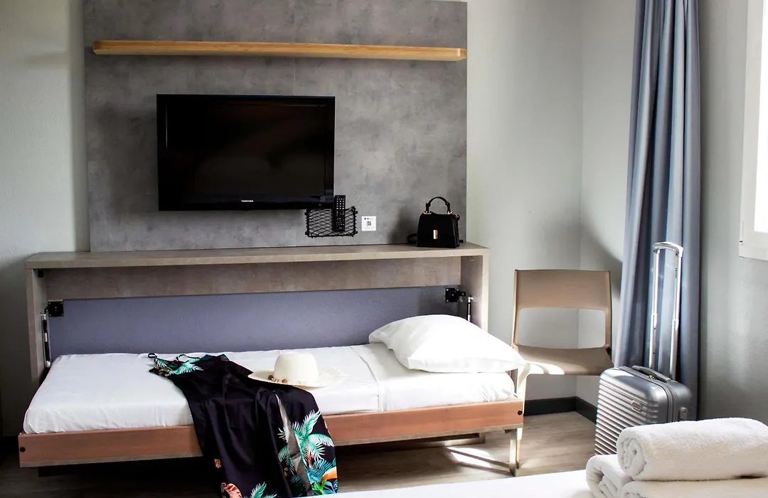 Fasthôtel Nîmes Ouest-1